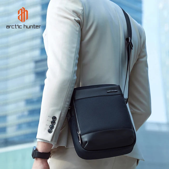 Arctic Hunter Men's Waterproof Sling Bag