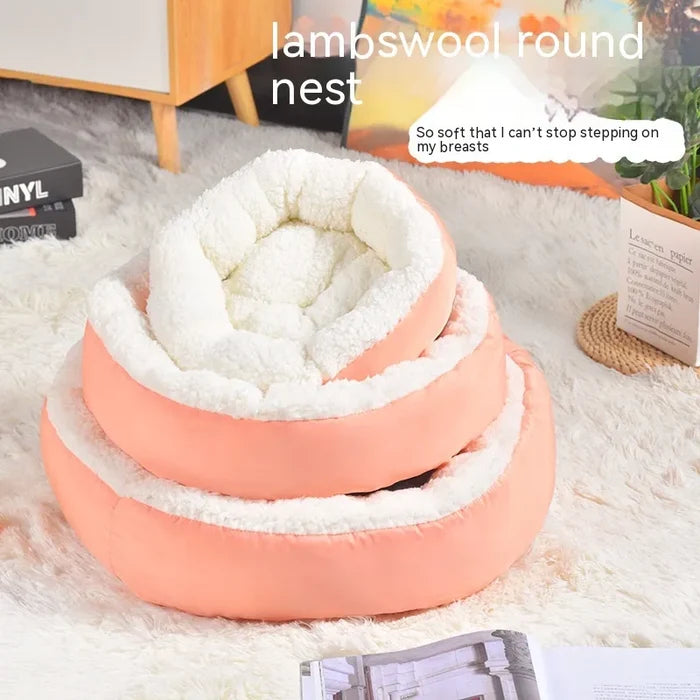 Soft lambswool round pet nest in peach, cozy for cats and dogs
