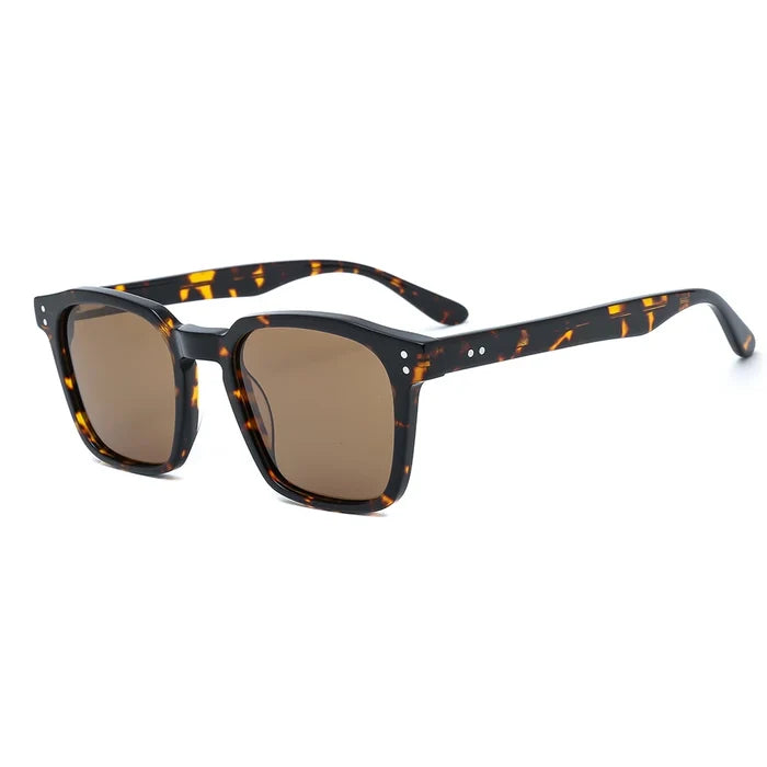 Tortoiseshell-brown lens