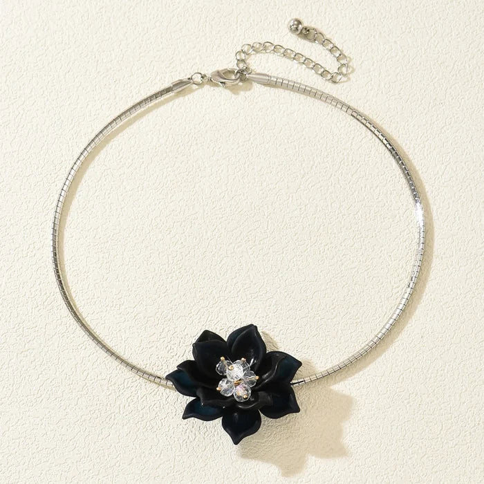 Elegant Alloy Flower Necklace for Special Occasions