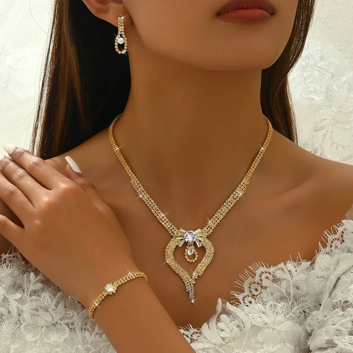 Elegant Bridal Jewelry Set with Rhinestones