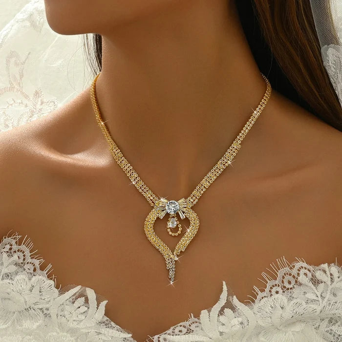 Elegant Bridal Jewelry Set with Rhinestones
