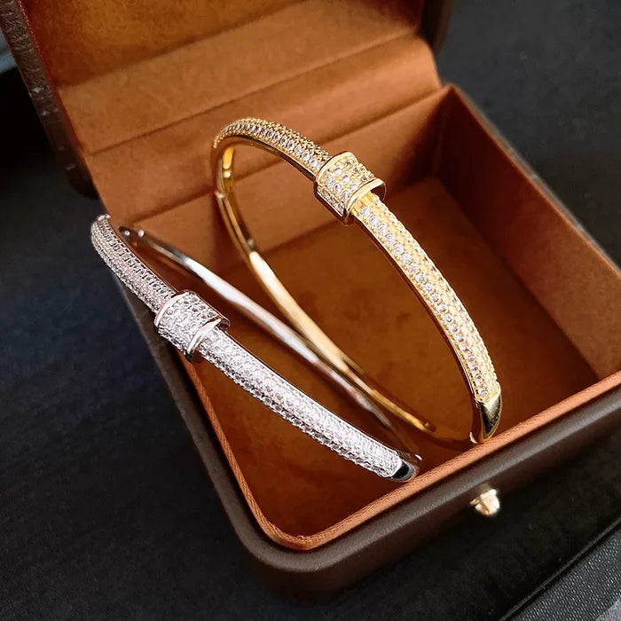 Elegant Gold-Plated Copper Buckle Bangle for Women