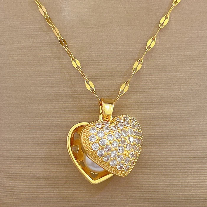 Elegant Peach Heart Seashell Necklace