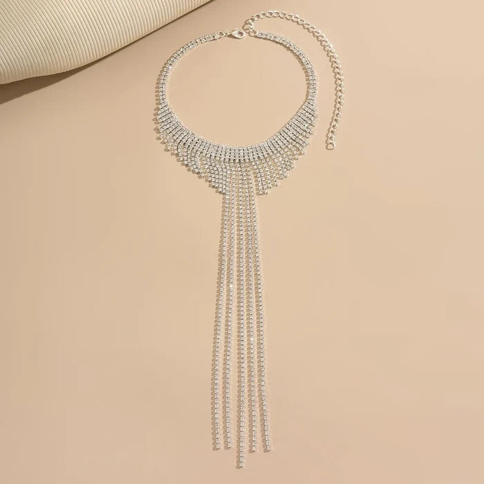 Elegant Women's Long Chain Necklace for Any Occasion
