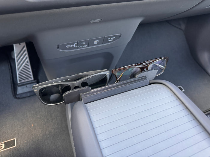 EV9 Glasses Holder