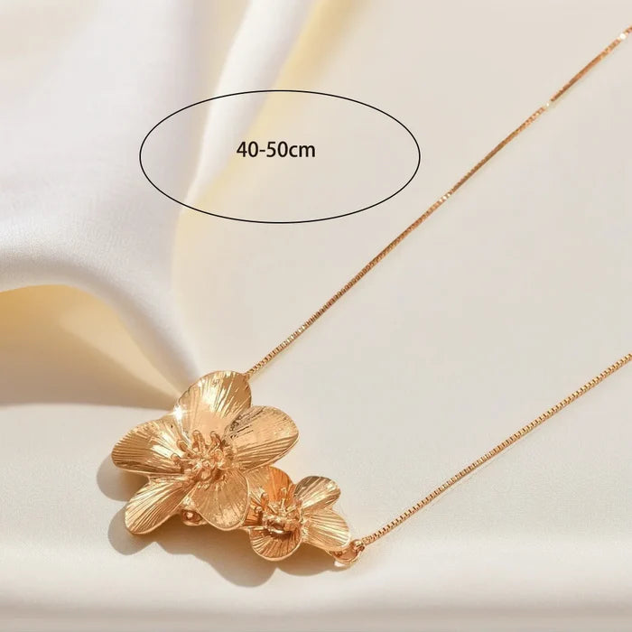 Exquisite Large Flower Pendant Necklace