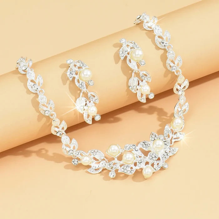 Exquisite Pearl & Rhinestone Bridal Jewelry Set