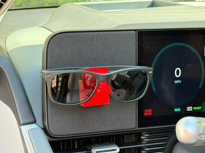Ioniq 5 Magnetic Glasses Holder