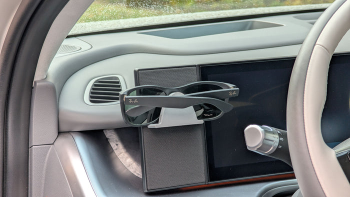 Ioniq 9 Magnetic Glasses Holder - Adjustable
