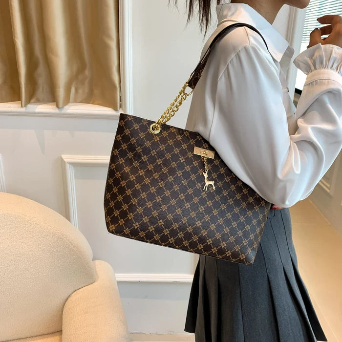 Large Capacity Women's Bag Fashionable Commuting Chain