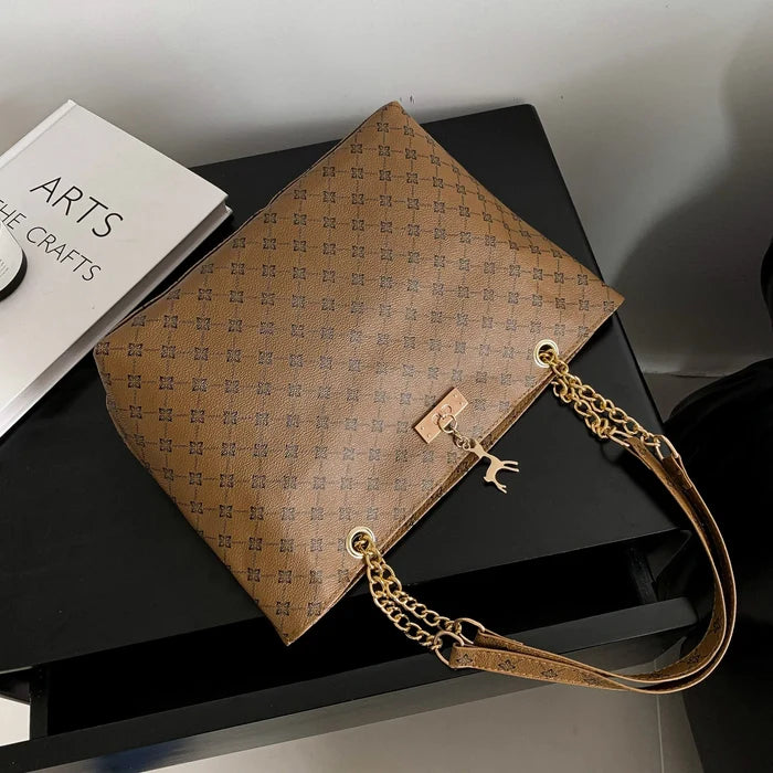 Large Capacity Women's Bag Fashionable Commuting Chain