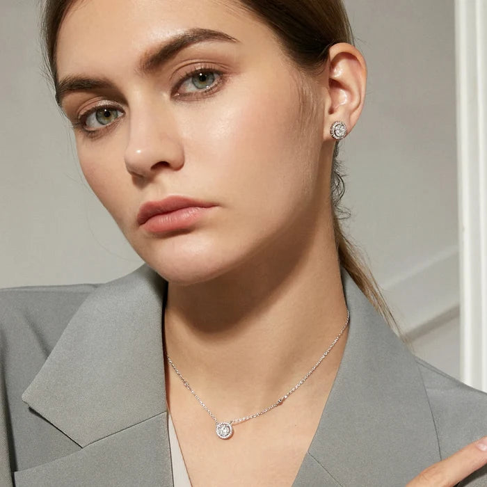 LUOTEEMI Gold-Plated Cubic Zircon Necklace