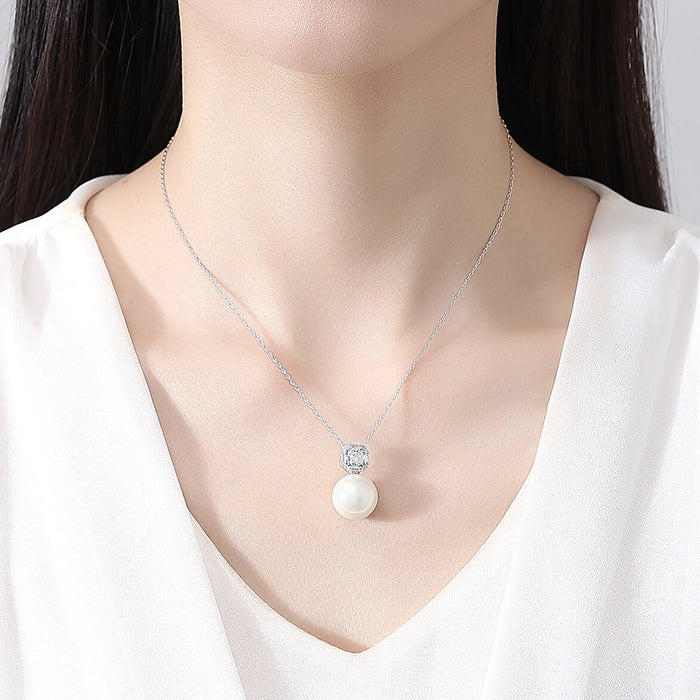 Luoteemi Luxury Pearl & Zirconia Necklace