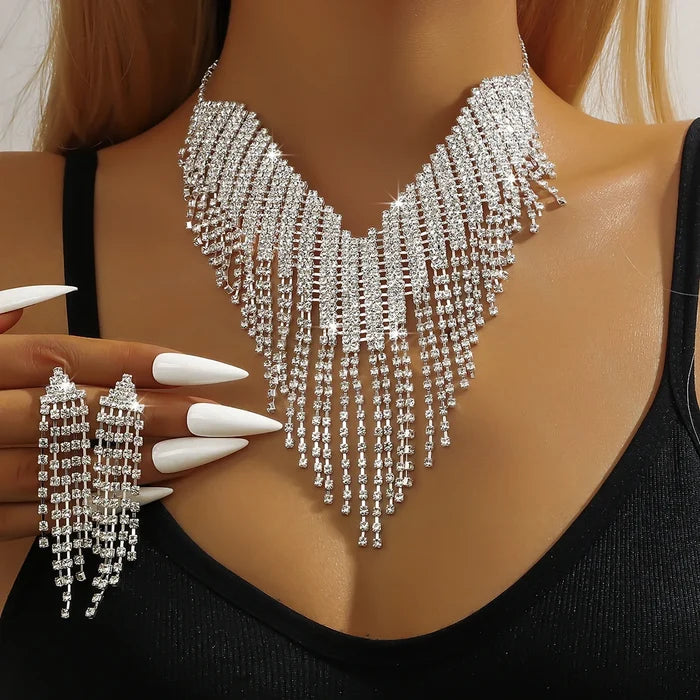 Luxurious Bridal Jewelry Set: Necklace, Earrings & Chain