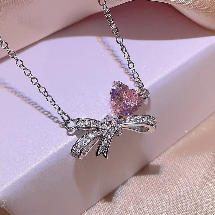 Silver / Necklace