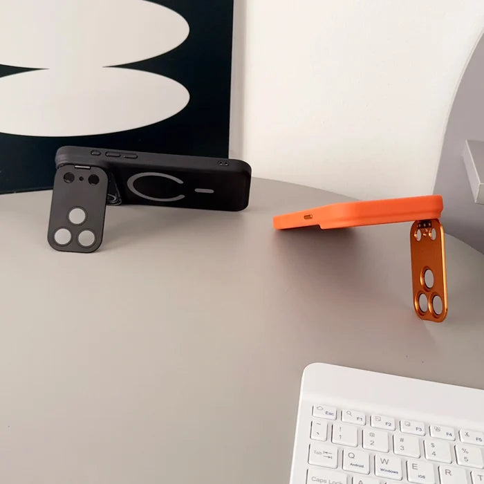 Magnetic Stand Instantly Turns Into Electroplate TPU+PC Wireless
