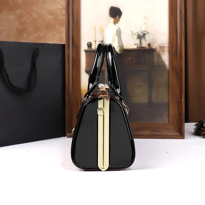 Retro Women's Rhinestone Crossbody Bag