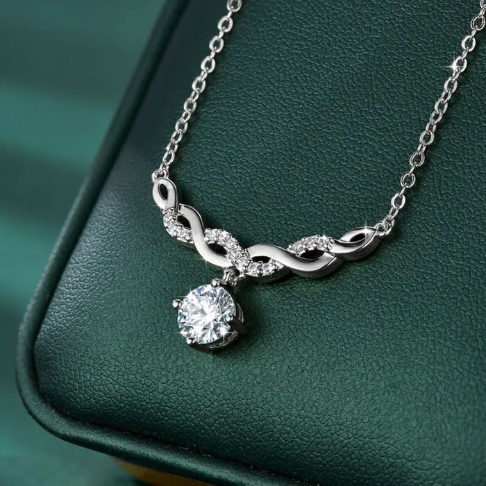 Romantic Luxury Moissanite Necklace for Women