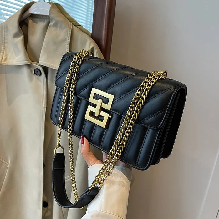 Trendy Designer PU Leather Chain Purse