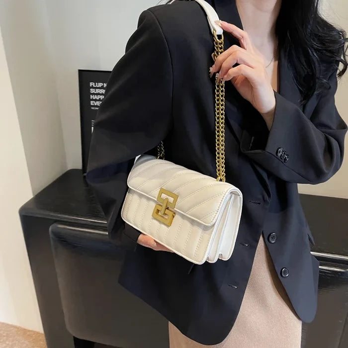 Trendy Designer PU Leather Chain Purse