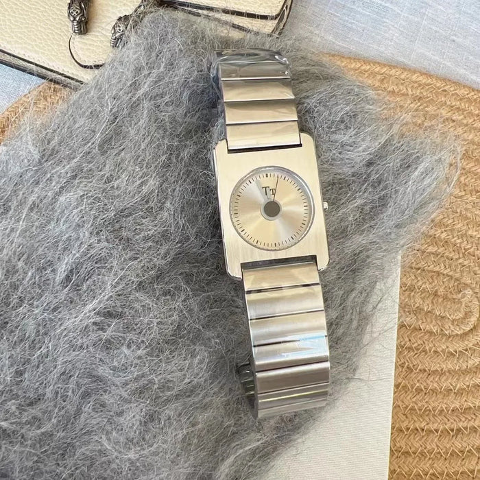 Vintage Square Quartz Watch
